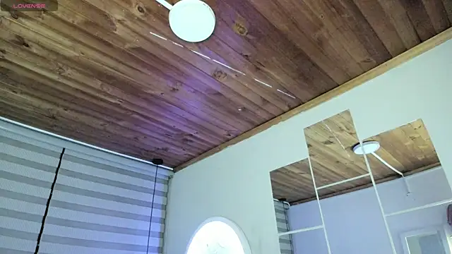 Snapshot of natasha_logan_ chatting on September 30, 2025, 4:07 am natasha logan online show from September 30, 2025, 4:07 am