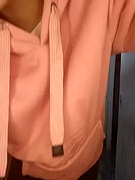 Snapshot of catire2323 chatting on October 15, 2025, 11:57 pm catire2323 online show from October 15, 2025, 11:57 pm