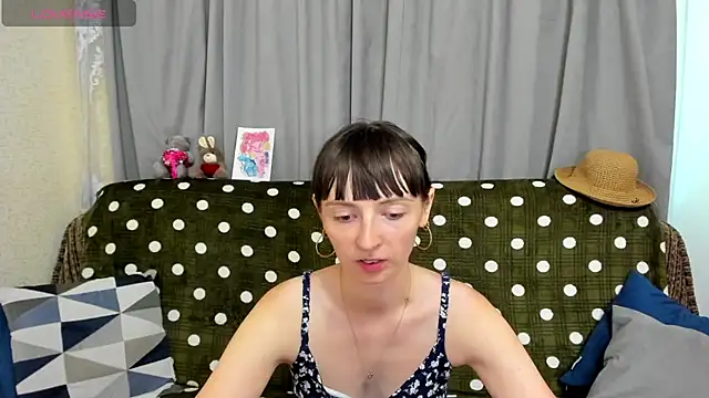 TayanaJons online show from July 17, 2026, 7:38 am