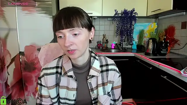 TayanaJons online show from March 3, 2026, 8:21 am