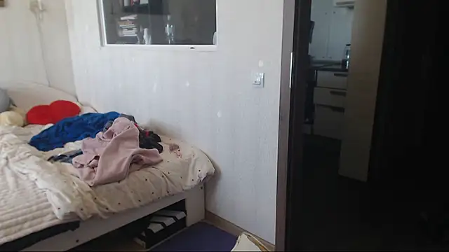 Snapshot of amanda_kiss_kiss chatting on July 16, 2026, 12:35 pm amanda kiss kiss online show from July 16, 2026, 12:35 pm