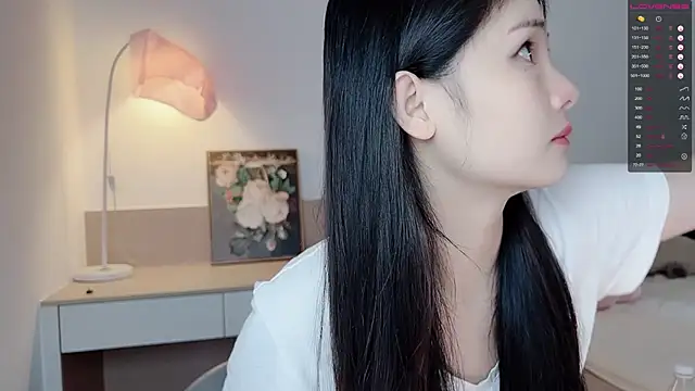 Snapshot of Judy520 chatting on October 17, 2025, 2:15 am Judy520 online show from October 17, 2025, 2:15 am