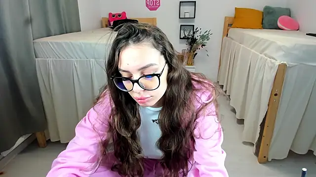 Snapshot of 18perfecttits chatting on September 20, 2025, 3:22 am 18perfecttits online show from September 20, 2025, 3:22 am