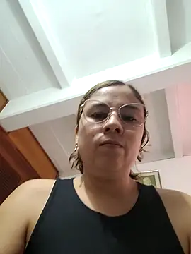 selena gomez2 online show from November 7, 2025, 1:37 pm