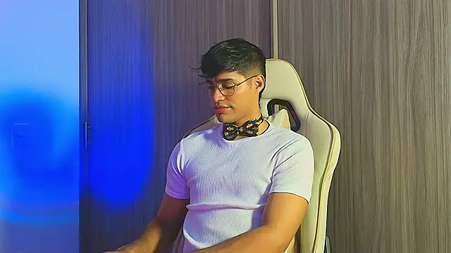 Jimmy Leeh  online show from November 9, 2025, 3:32 am