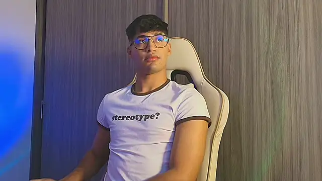 Jimmy Leeh  online show from October 25, 2025, 4:00 am