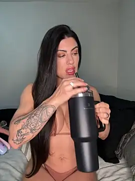 Snapshot of ise_mahh chatting on November 9, 2025, 2:59 am ise mahh online show from November 9, 2025, 2:59 am