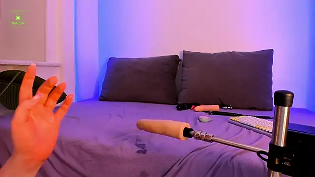 Snapshot of ErikaLust chatting on March 2, 2026, 7:15 am ErikaLust online show from March 2, 2026, 7:15 am