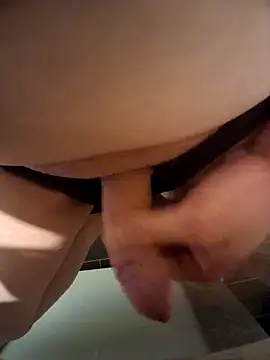 Snapshot of sexgeil3345455 chatting on March 27, 2026, 5:27 am sexgeil3345455 online show from March 27, 2026, 5:27 am