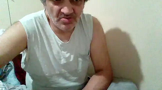 Snapshot of asira39 chatting on March 1, 2025, 10:42 pm asira39 online show from March 1, 2025, 10:42 pm