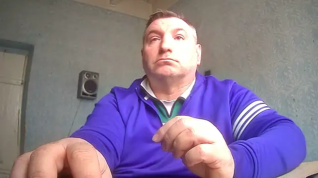 Snapshot of GYurmoka70 chatting on February 24, 2025, 1:10 pm GYurmoka70 online show from February 24, 2025, 1:10 pm