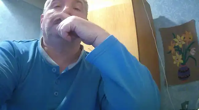 Snapshot of GYurmoka70 chatting on December 27, 2024, 5:48 pm GYurmoka70 online show from December 27, 2024, 5:48 pm