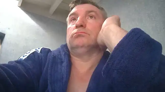 Snapshot of GYurmoka70 chatting on March 17, 2025, 8:19 pm GYurmoka70 online show from March 17, 2025, 8:19 pm