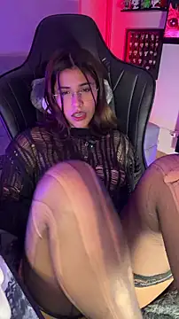 crystal bunny7 online show from March 30, 2026, 2:13 am