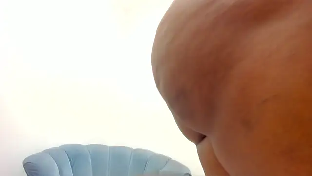 Snapshot of rihanna_abiodun chatting on October 15, 2025, 1:08 pm rihanna abiodun online show from October 15, 2025, 1:08 pm