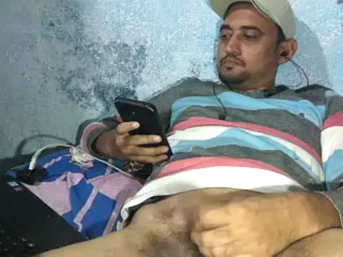 Snapshot of Rocobodymassager chatting on November 13, 2025, 10:52 am Rocobodymassager online show from November 13, 2025, 10:52 am