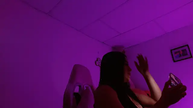 Dakota bumm online show from November 17, 2025, 8:24 pm