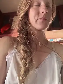 GoldenFlameGoddess online show from March 12, 2025, 3:29 pm