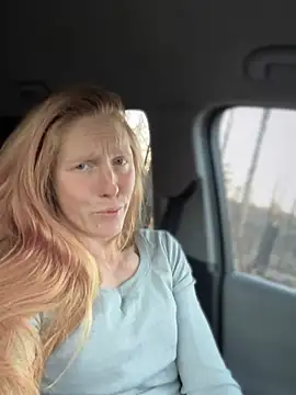 GoldenFlameGoddess online show from March 8, 2026, 2:04 am