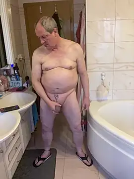 Snapshot of StripperOnStage chatting on March 19, 2026, 5:18 am StripperOnStage online show from March 19, 2026, 5:18 am