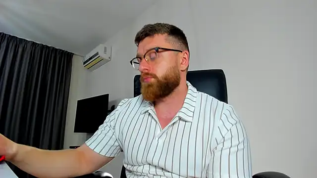 Findom guy online show from May 5, 2026, 6:22 pm