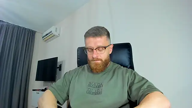 Findom guy online show from April 27, 2026, 6:17 pm