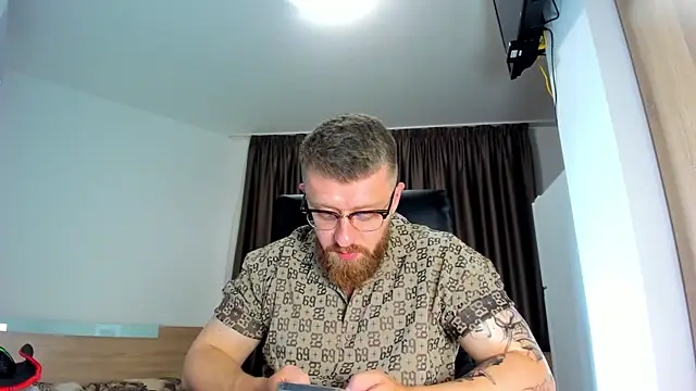 Findom guy online show from June 13, 2026, 5:22 pm
