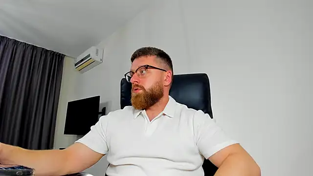 Findom guy online show from May 4, 2026, 5:16 pm