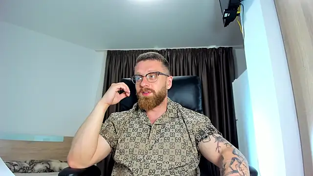 Findom guy online show from June 18, 2026, 4:23 pm