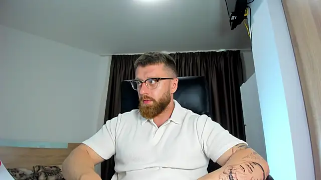 Findom guy online show from June 16, 2026, 3:12 pm