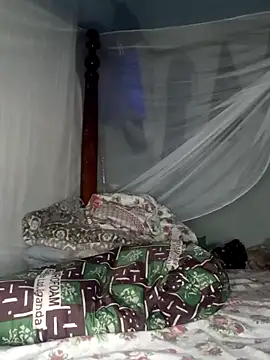 Snapshot of Queentesi chatting on March 6, 2026, 10:43 am Queentesi online show from March 6, 2026, 10:43 am