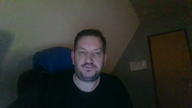 Snapshot of Golffahrer1982 chatting on December 14, 2025, 11:54 pm Golffahrer1982 online show from December 14, 2025, 11:54 pm