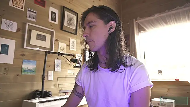 Antinoo Gnothi online show from March 5, 2025, 4:24 pm