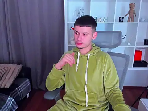 Snapshot of andboyfor6 chatting on December 16, 2025, 8:51 am andboyfor6 online show from December 16, 2025, 8:51 am