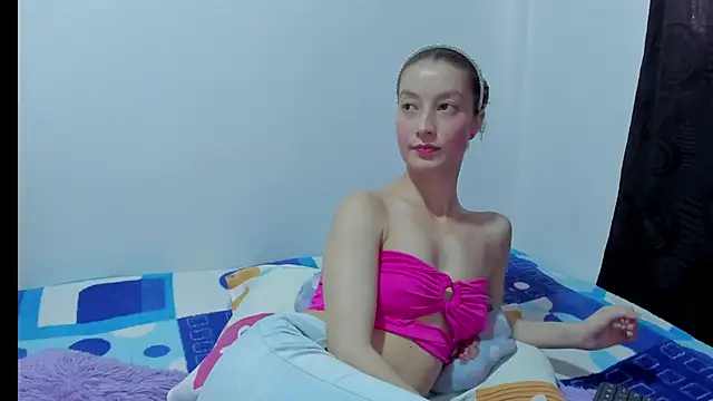 Snapshot of MiiaVolkova chatting on November 20, 2025, 8:09 pm MiiaVolkova online show from November 20, 2025, 8:09 pm