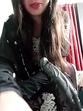 Snapshot of Noor_Darliing chatting on December 2, 2025, 2:30 pm Noor Darliing online show from December 2, 2025, 2:30 pm