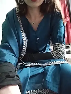 Snapshot of Noor_Darliing chatting on June 10, 2026, 3:35 pm Noor Darliing online show from June 10, 2026, 3:35 pm