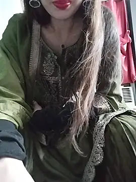 Snapshot of Noor_Darliing chatting on June 2, 2026, 3:23 pm Noor Darliing online show from June 2, 2026, 3:23 pm