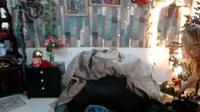 KarimaSarabe online show from December 20, 2025, 9:39 pm