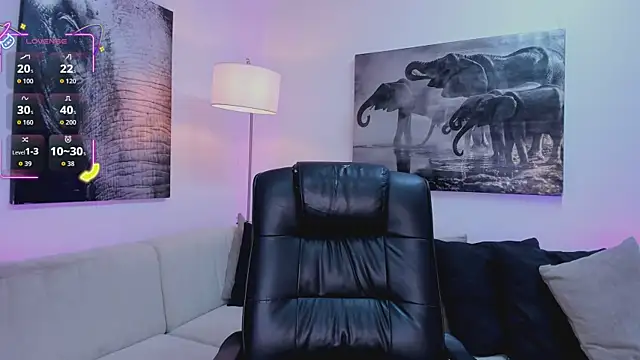 Snapshot of Ary_7 chatting on November 23, 2025, 11:42 am Ary 7 online show from November 23, 2025, 11:42 am