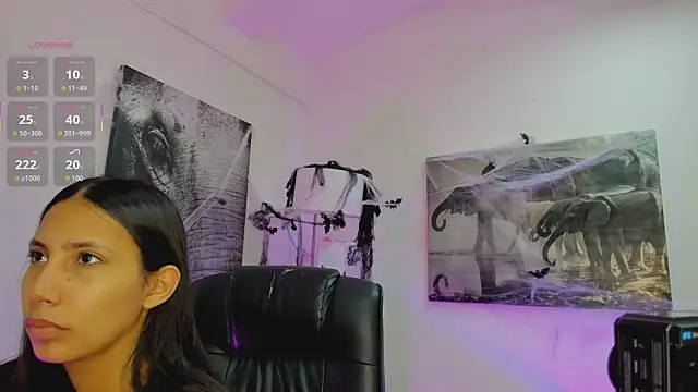 Snapshot of Ary_7 chatting on November 2, 2025, 11:37 am Ary 7 online show from November 2, 2025, 11:37 am