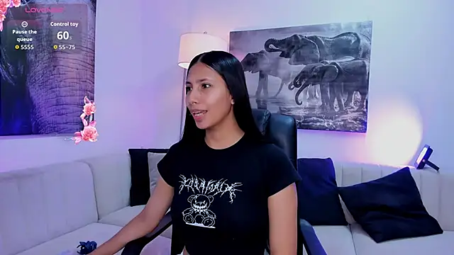 Snapshot of Ary_7 chatting on November 7, 2025, 11:37 am Ary 7 online show from November 7, 2025, 11:37 am