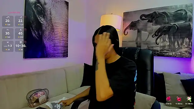 Snapshot of Ary_7 chatting on November 9, 2025, 11:36 am Ary 7 online show from November 9, 2025, 11:36 am