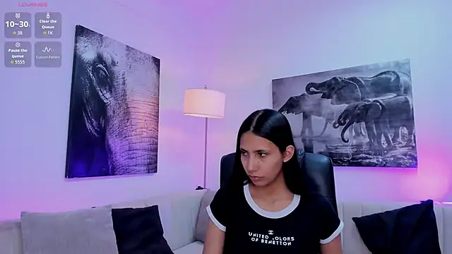 Snapshot of Ary_7 chatting on November 18, 2025, 11:35 am Ary 7 online show from November 18, 2025, 11:35 am