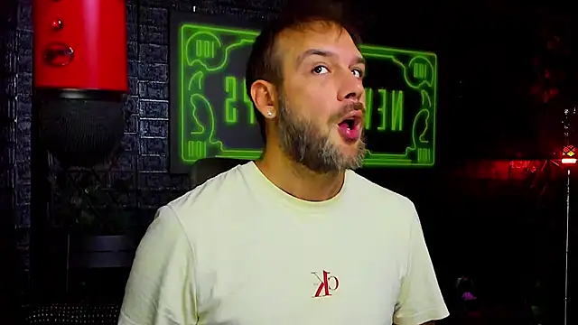 LexXHardy online show from September 17, 2025, 2:19 pm