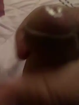 Snapshot of Luisrovers18 chatting on February 9, 2025, 6:11 am Luisrovers18 online show from February 9, 2025, 6:11 am