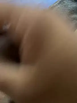 Snapshot of Luisrovers18 chatting on March 14, 2025, 4:43 am Luisrovers18 online show from March 14, 2025, 4:43 am