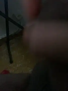 Snapshot of Luisrovers18 chatting on December 8, 2024, 9:30 pm Luisrovers18 online show from December 8, 2024, 9:30 pm