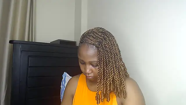 NIKKIE LOVE online show from May 7, 2026, 9:51 pm