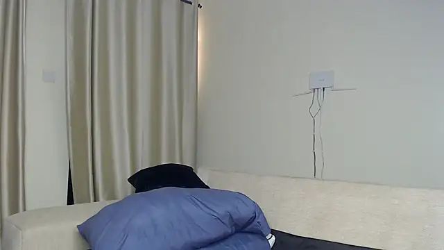 Snapshot of NIKKIE_LOVE chatting on November 5, 2025, 7:33 am NIKKIE LOVE online show from November 5, 2025, 7:33 am